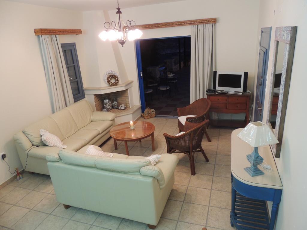 Marouso Villa Panormos  エクステリア 写真